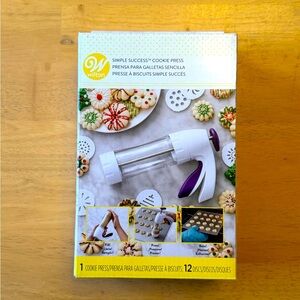 Wilton simple success cookie press